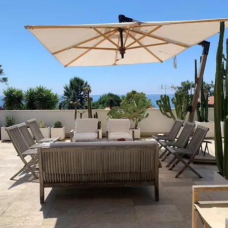 Сasa de vacaciones Comfortable And Amusing House